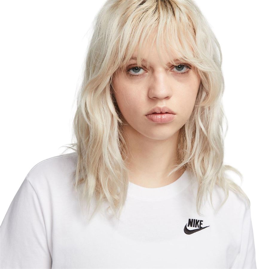 W NSW CLUB SS TEE Nike | DX7902100